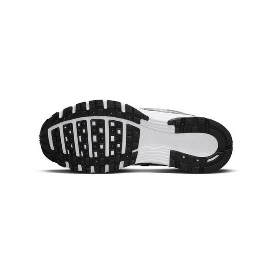 NIKE Wmns Wmns P-6000 Sneakers basse 