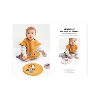 RICO-Design Stickbuch We are Family Libro di ricamo Siamo una famiglia 