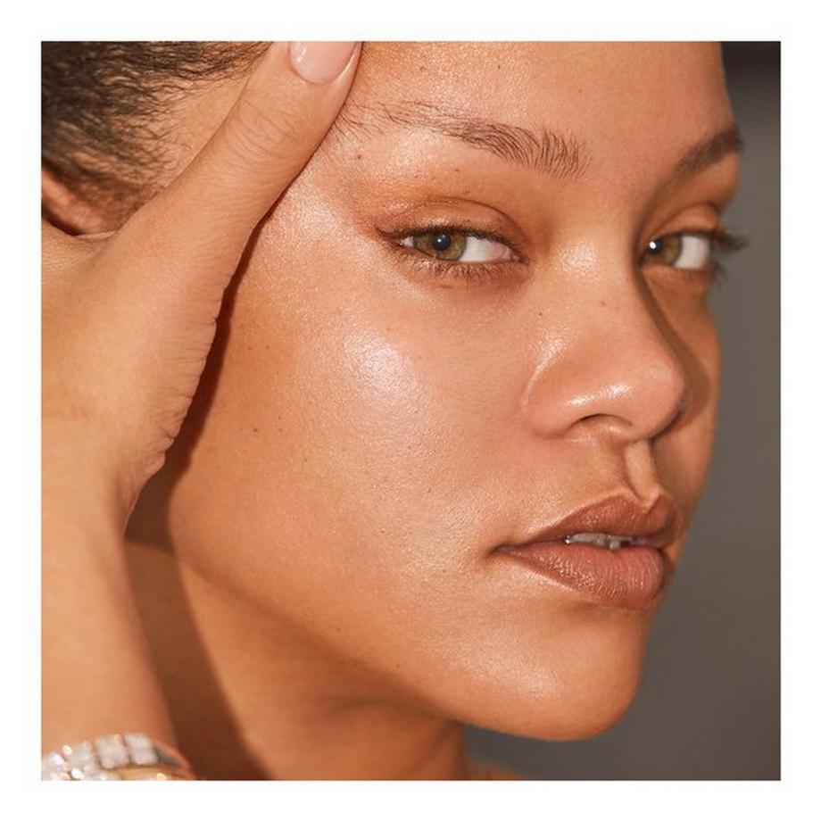 FENTY SKIN  Fat Water - Lozione + Siero tonificante alla niacinamide e ciliegia di Barbados 