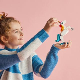 LEGO®  31140 Unicorno magico 