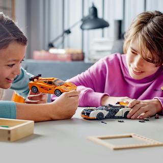 LEGO®  76918 McLaren Solus GT & McLaren F1 LM 