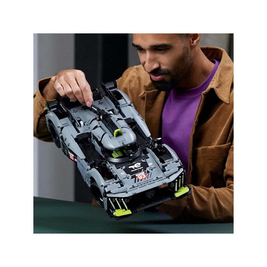 LEGO®  42156 Peugeot 9X8 24H Le Mans Hybrid Hypercar 