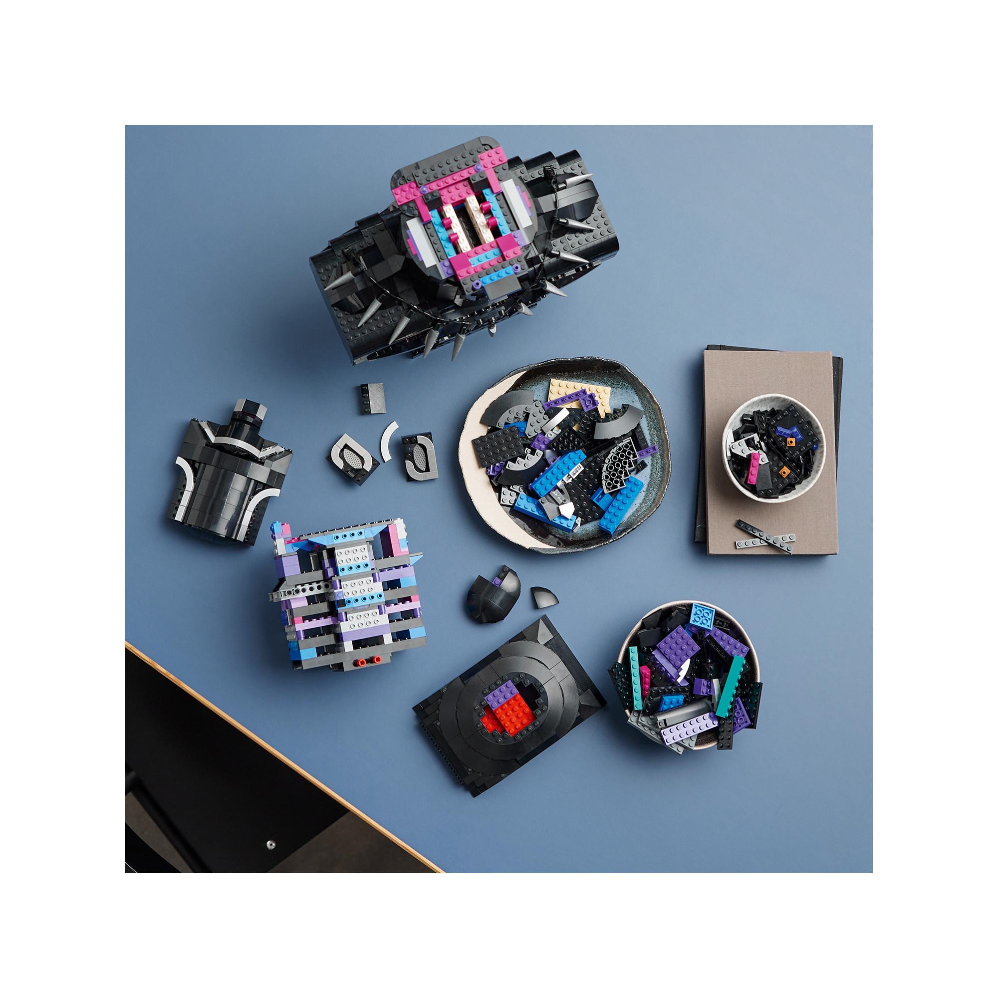 LEGO®  76215 Black Panther 