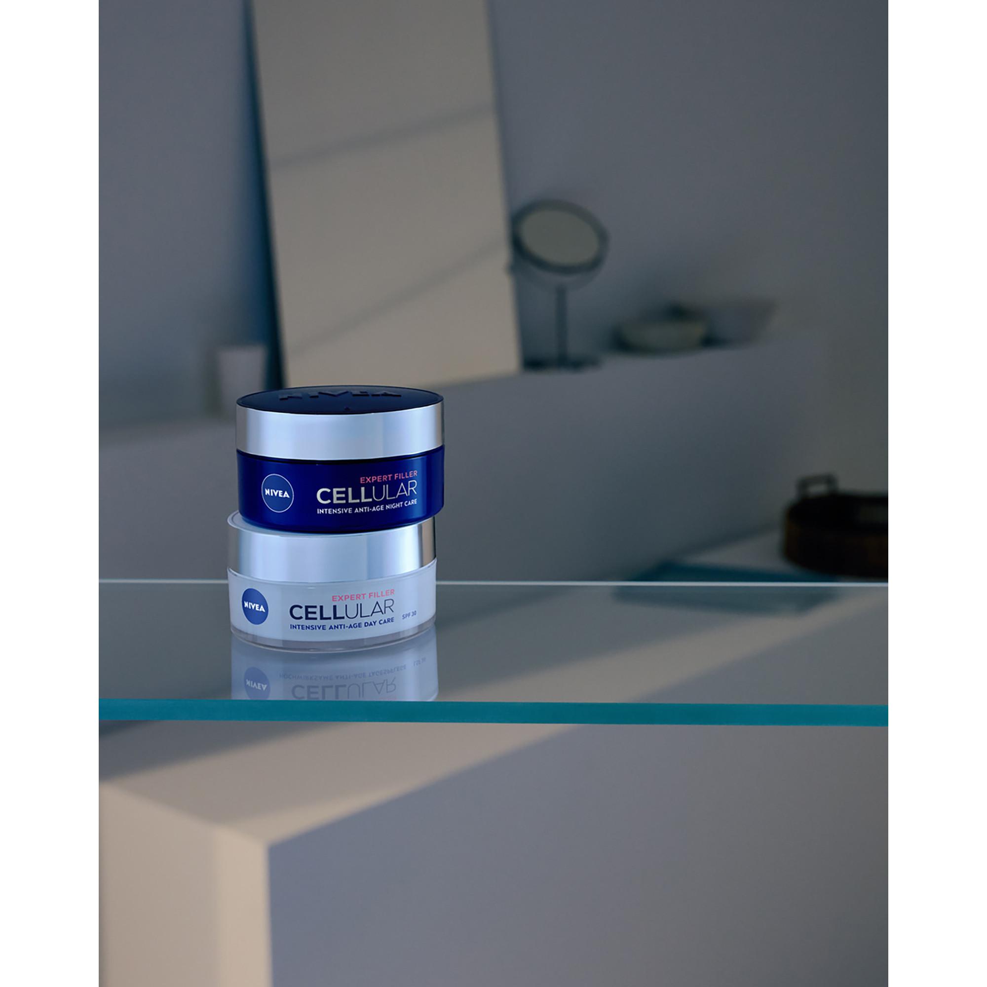 NIVEA  Cellular Expert Filler Anti-Age Trattamento giorno SPF 30 