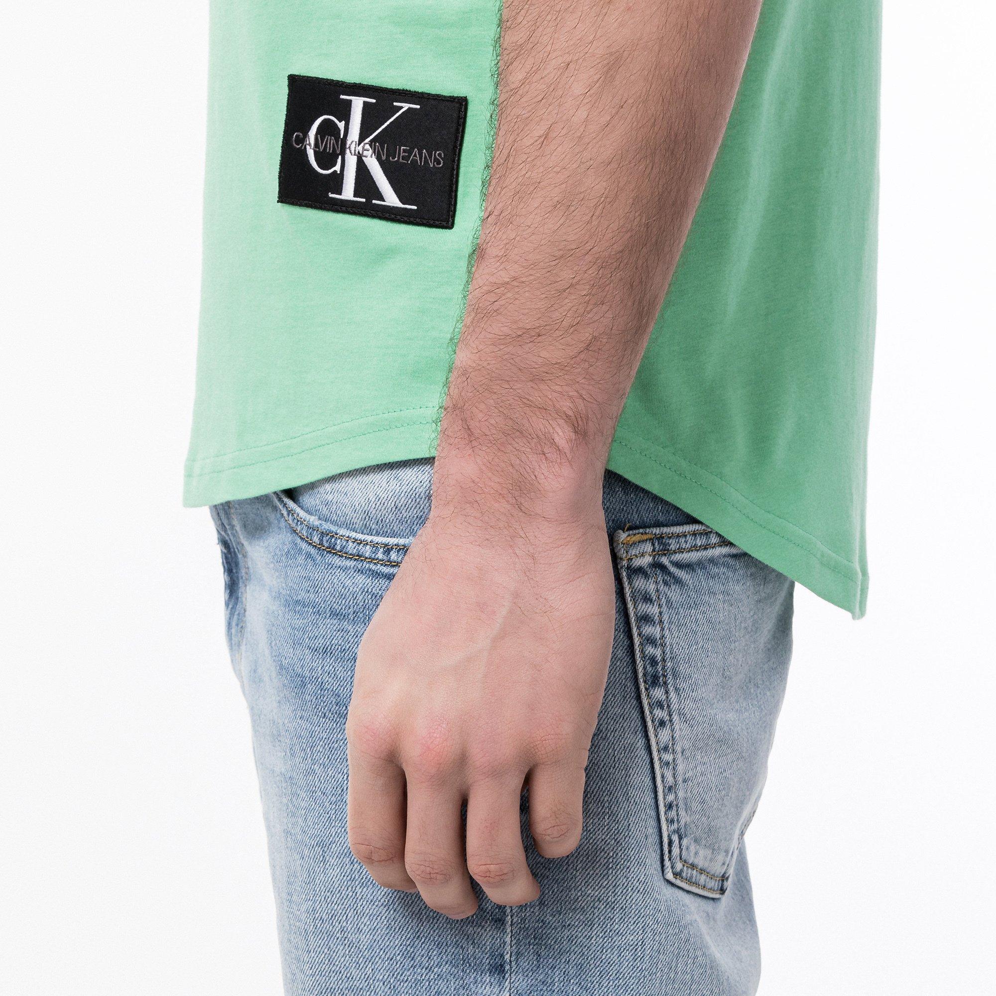 Calvin Klein Jeans BADGE TURN UP SLEEVE T-Shirt  