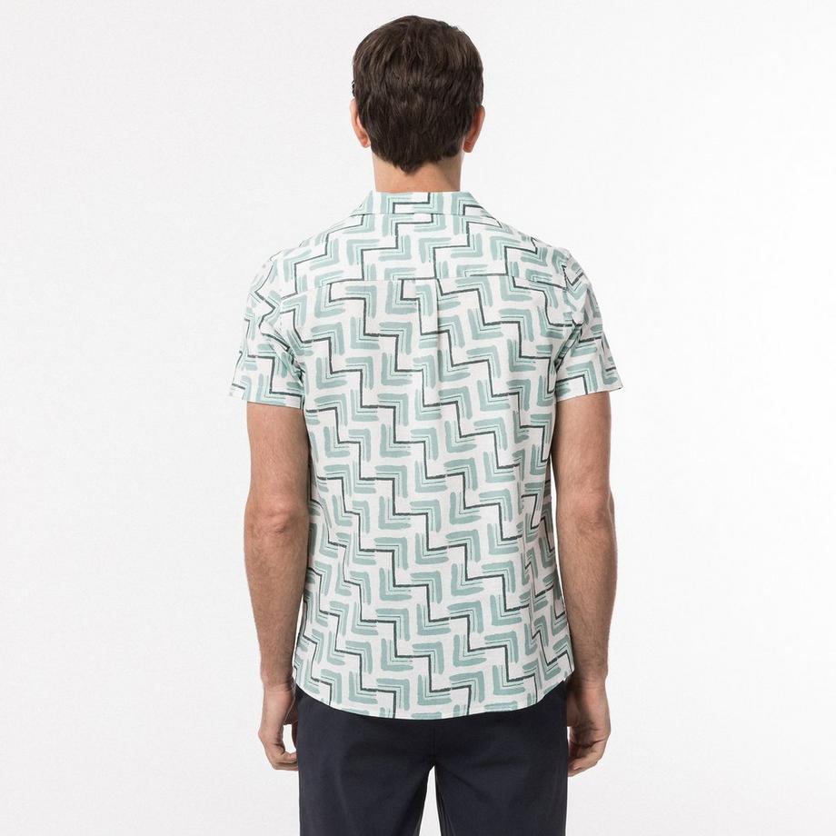 Manor Man Chemise Manches Courtes Classic Fit avec Poche Poitrine  