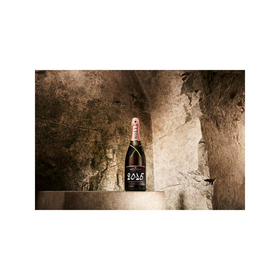 Moët & Chandon Grand Vintage Rosé 2015, Giftbox, Champagne AOP  