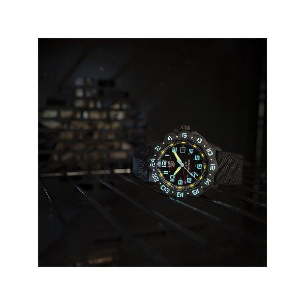 Luminox F-117 Nighthawk Analoguhr 