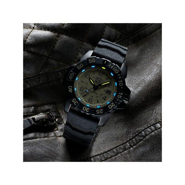 Luminox Navy Seal Foundation Analoguhr 