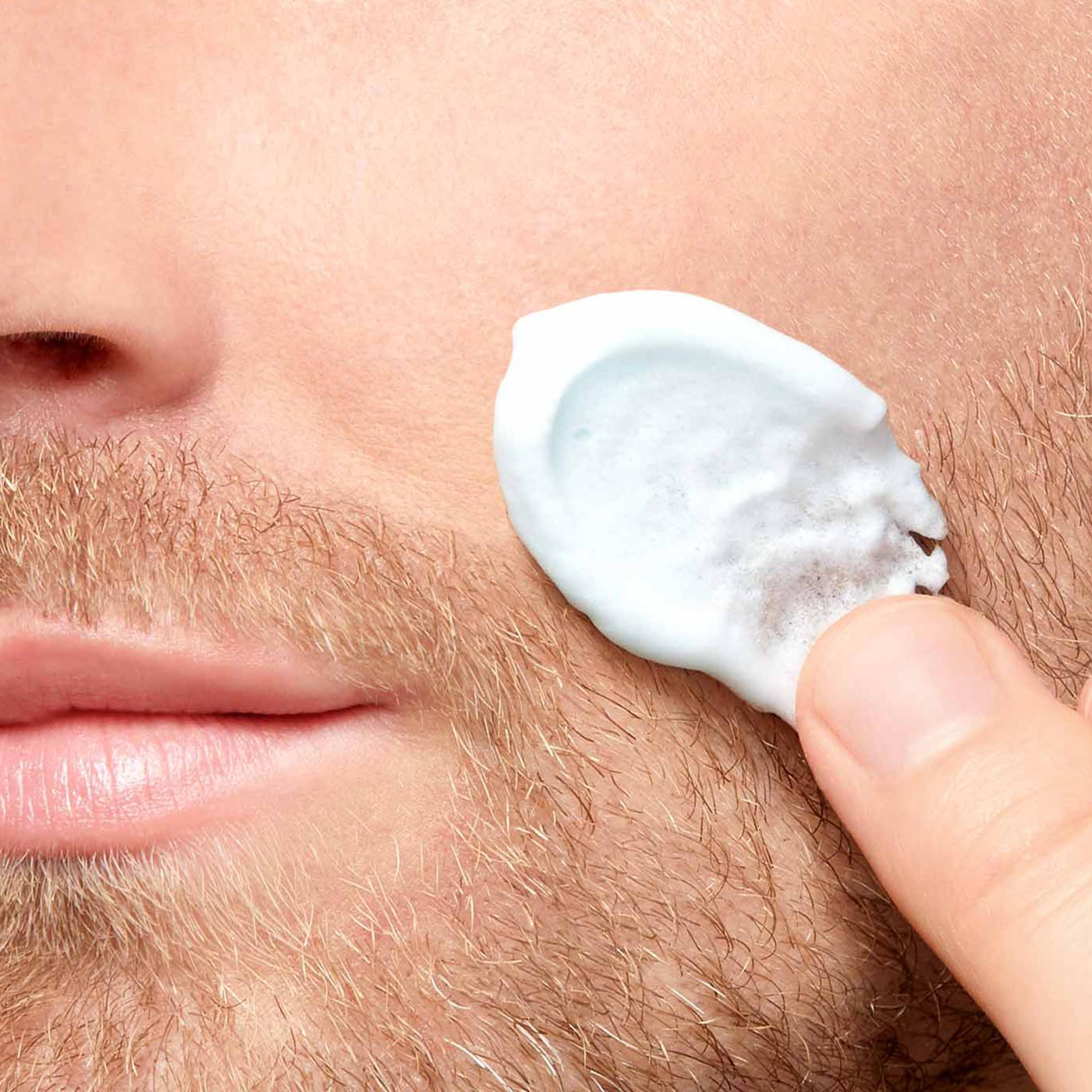 CLARINS  Gel Moussant Rasage Idéal 