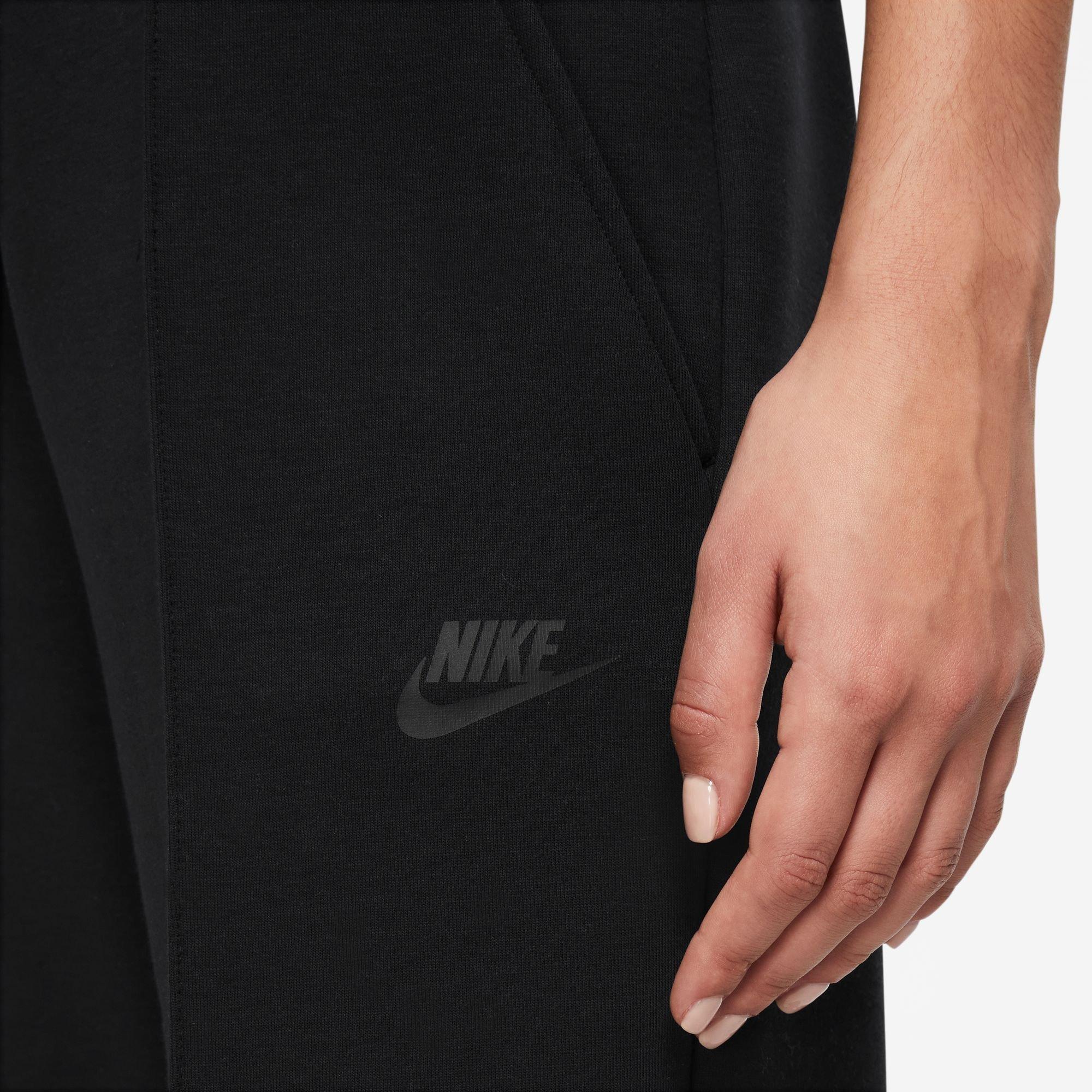 NIKE TECH Pantalon de survêtement 