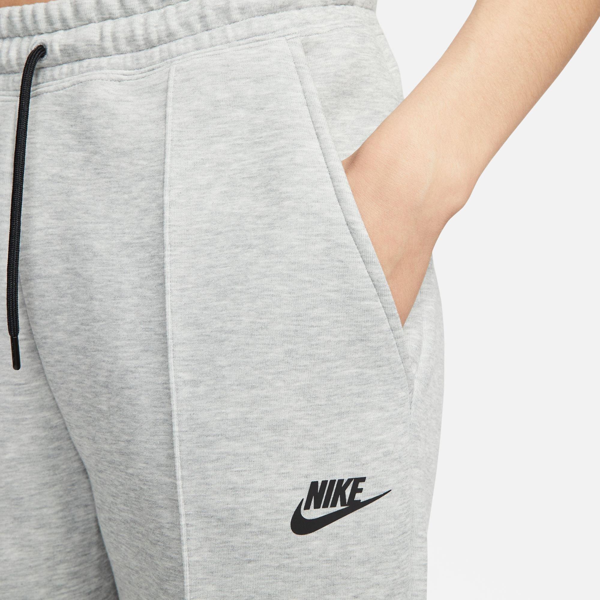 NIKE TECH Pantalon de survêtement 