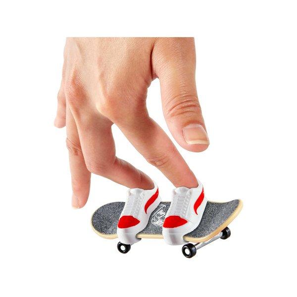 Hot Wheels  Skate Fingerboard + Scarpe 4-pack, modelli assortiti 