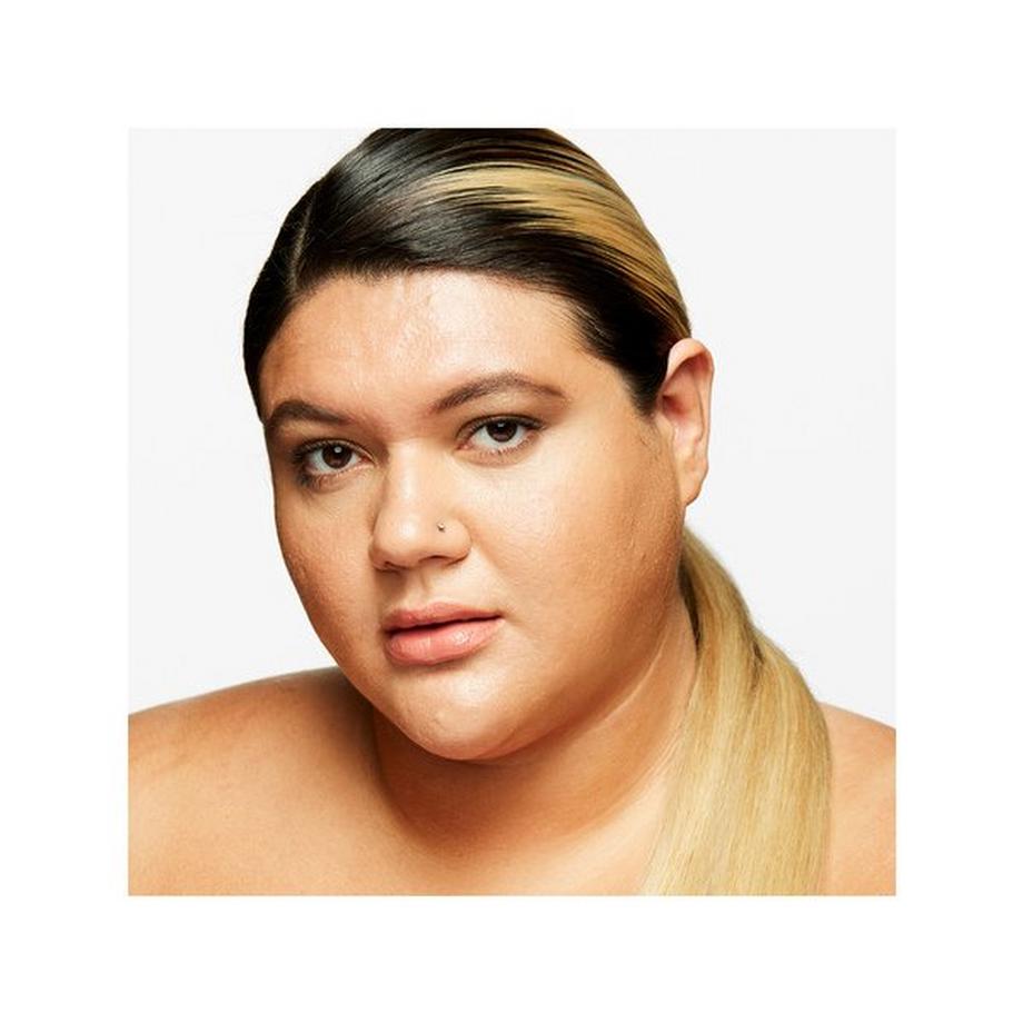 MAC Cosmetics  Strobe Dewy Skin Tint 