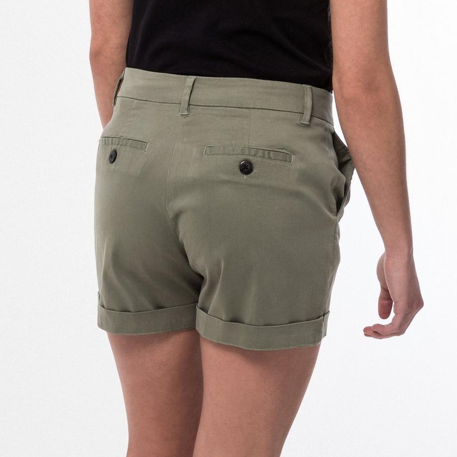 Manor Woman Regular Fit Shorts  