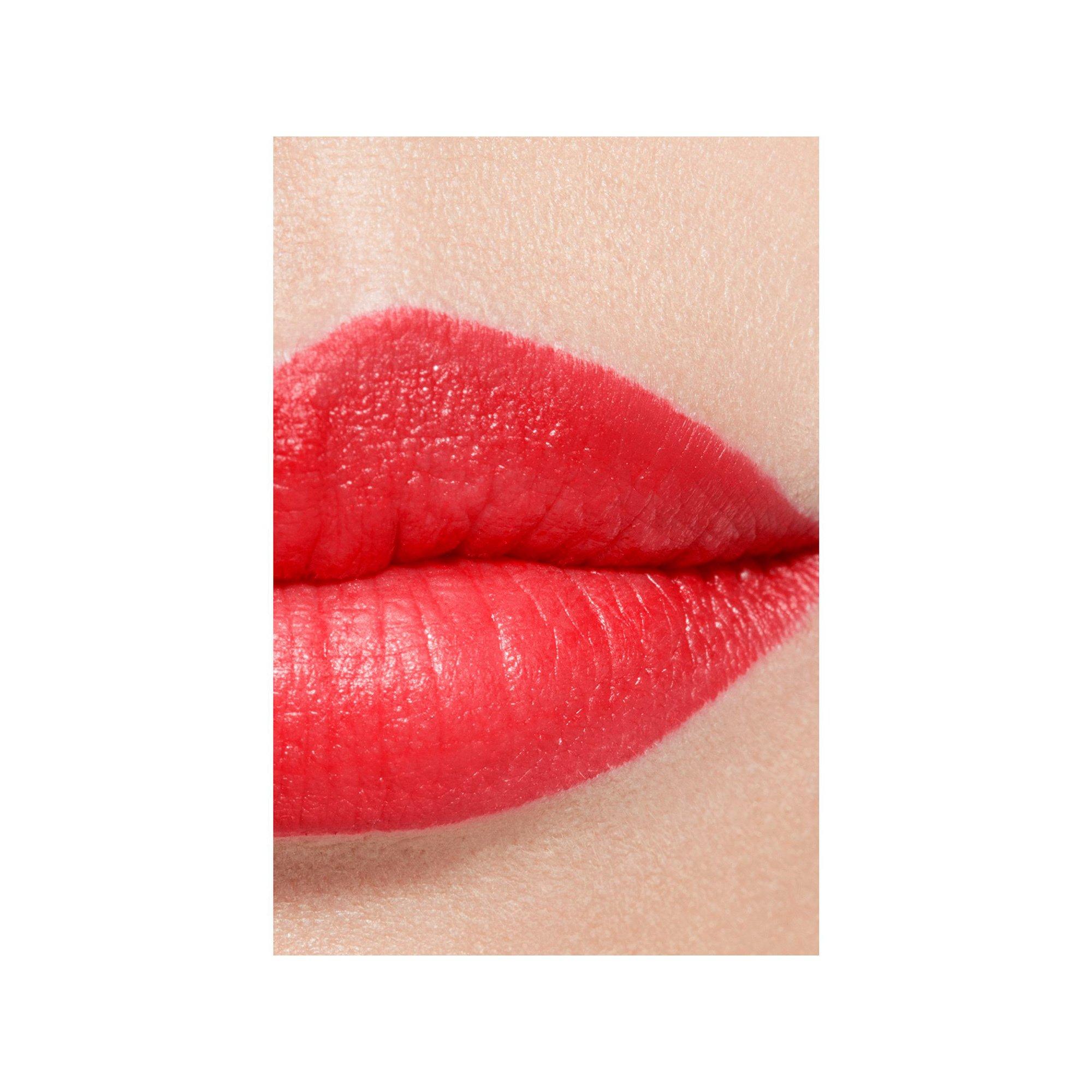 CHANEL ROUGE ALLURE VELVET MATTIERENDER LIPPENSTIFT MIT HOHER FARBINTENSITÄT 