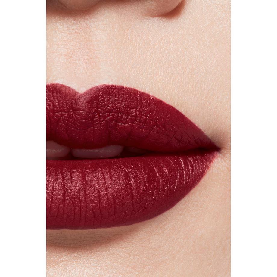 CHANEL ROUGE ALLURE VELVET MATTIERENDER LIPPENSTIFT MIT HOHER FARBINTENSITÄT 