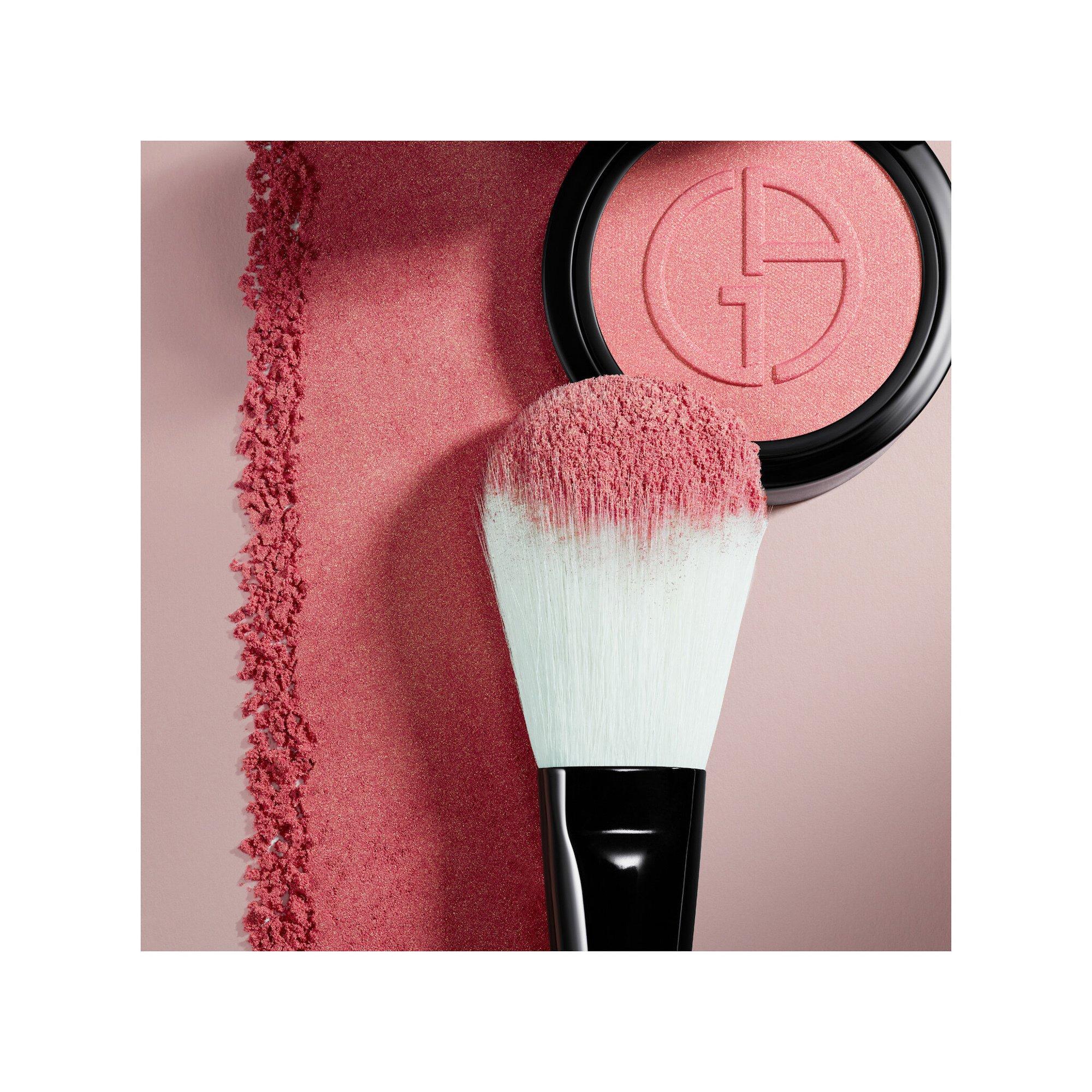 ARMANI  Luminous Silk Glow Blush  