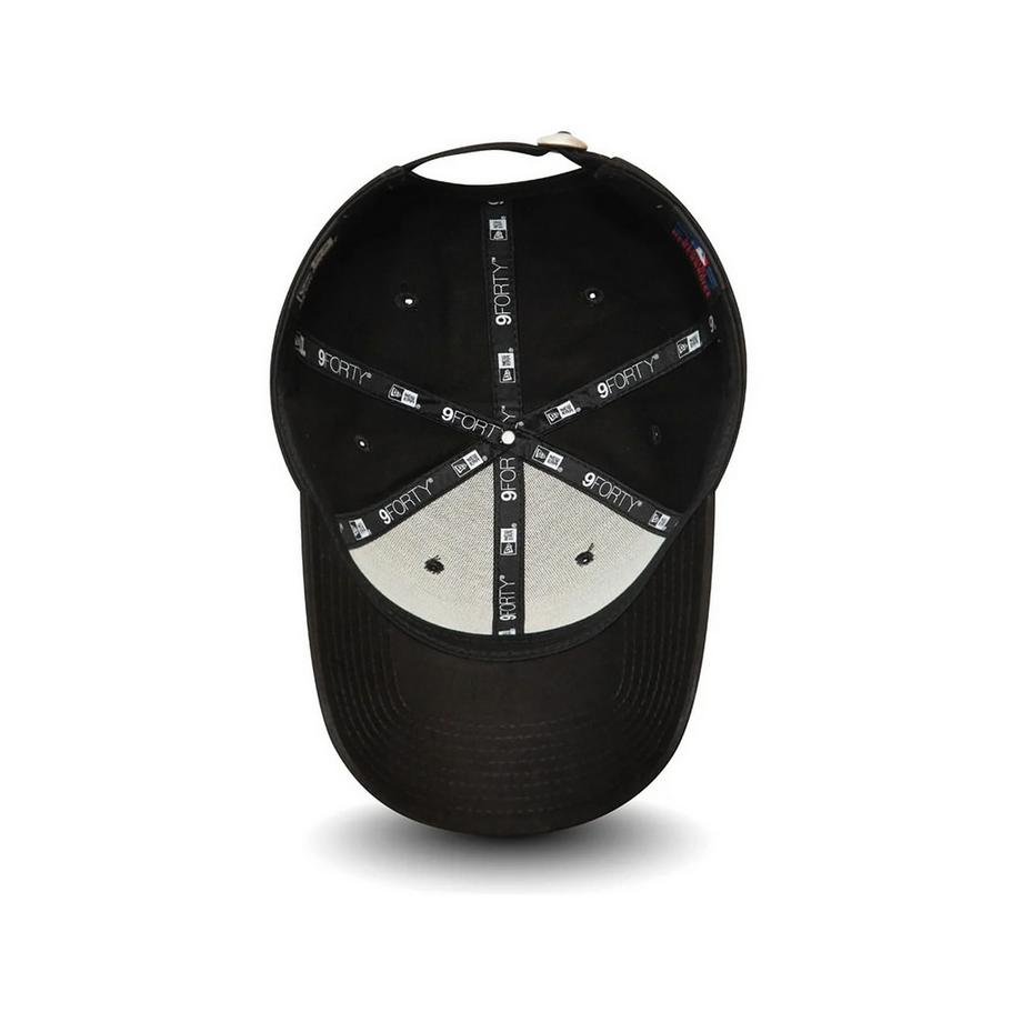 NEW ERA New York Yankees League Essential 9FORTY Cap  