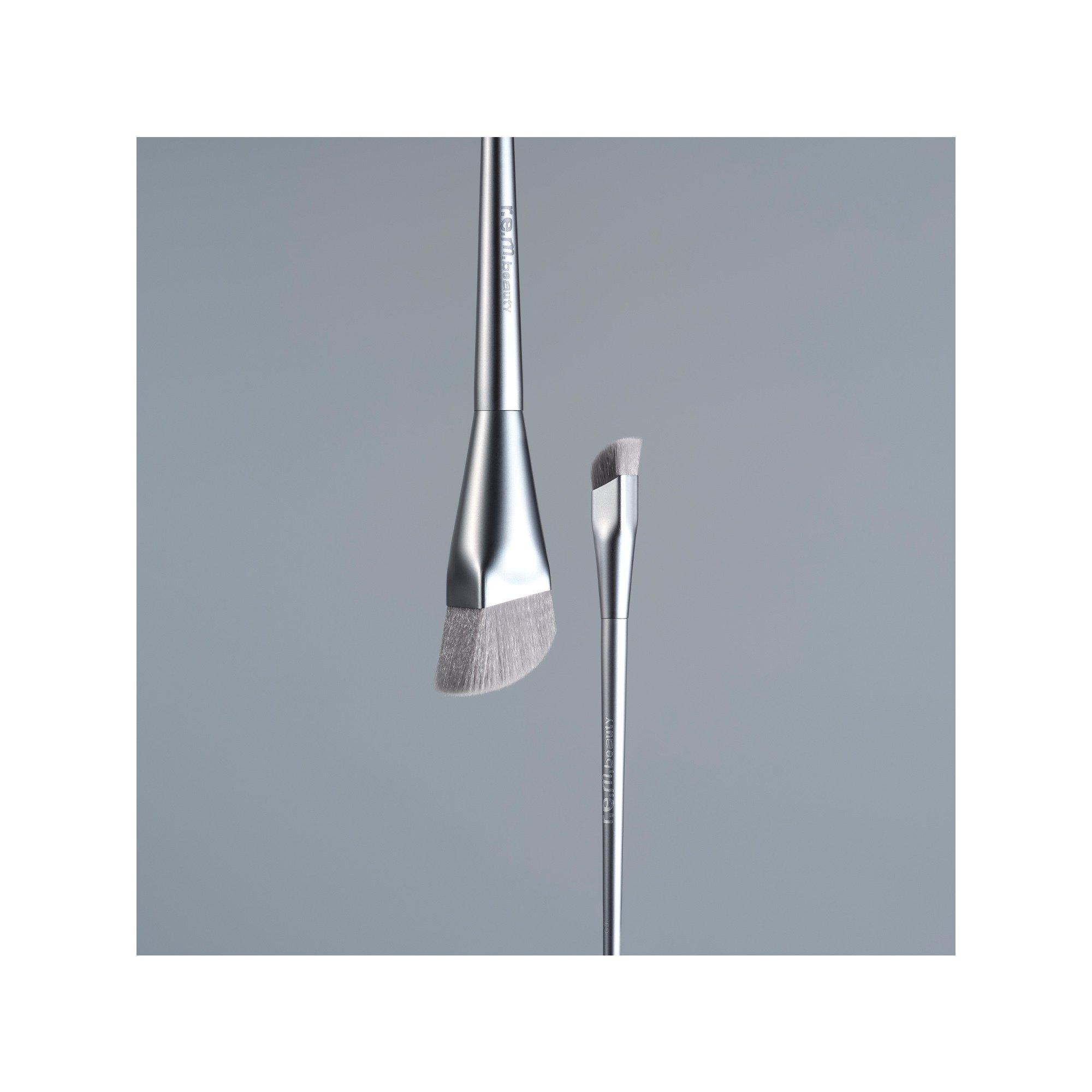 r.e.m.beauty  Pinceau Found de Teint F1 