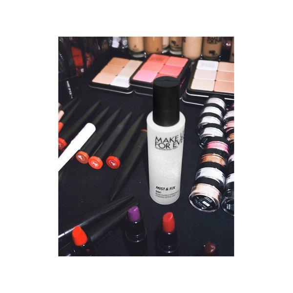 Make up For ever  Mist & Fix Spray - Brume fixatrice 