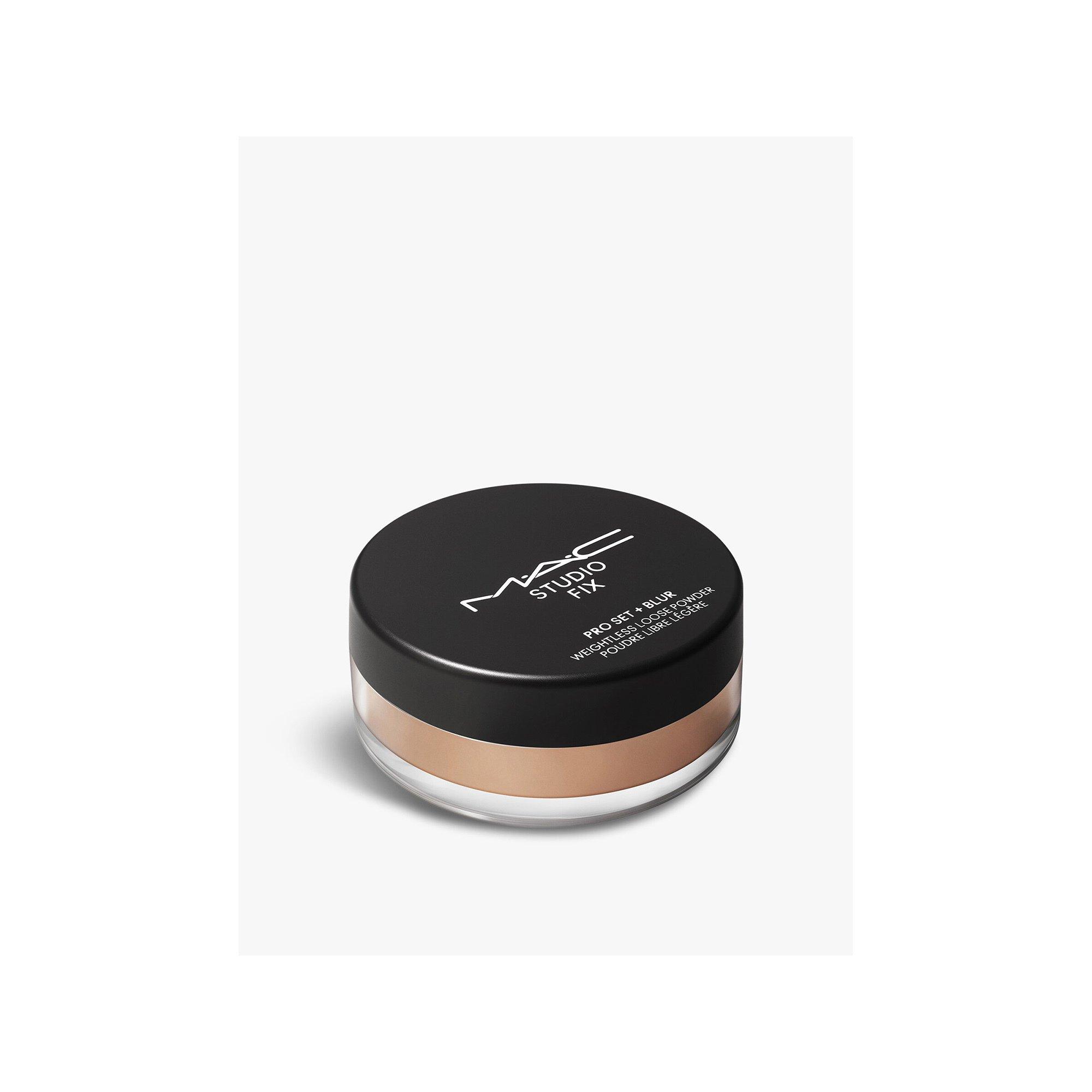 MAC Cosmetics  Studio Fix Weightless Loose Powder 