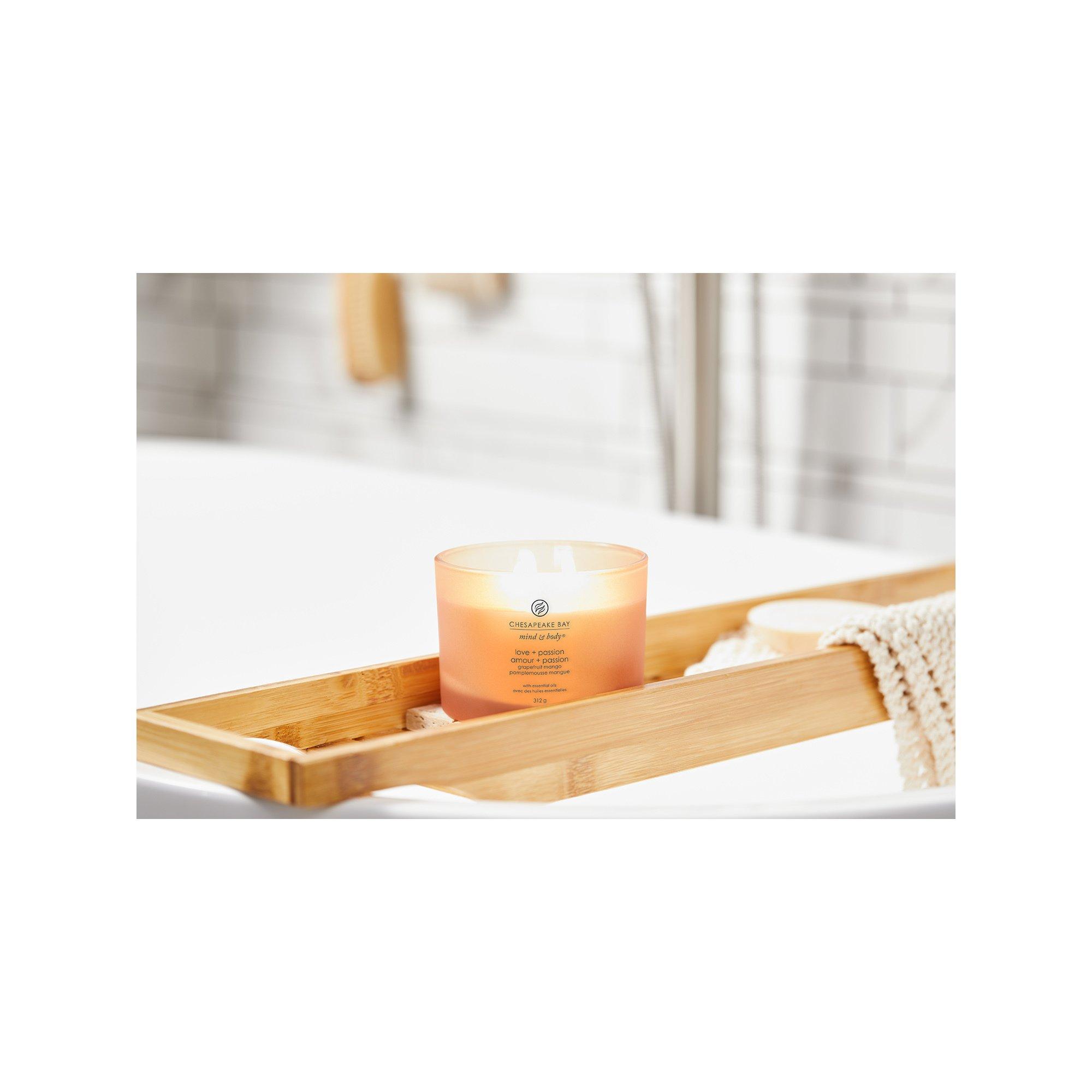 Chesapeake Bay Bougie parfumée 3 mèches en verre Love & Passion 