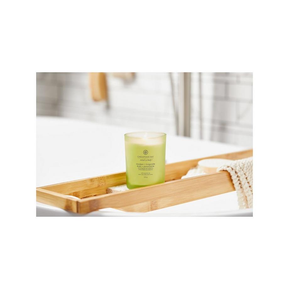 Chesapeake Bay Candela profumata in vetro Awaken & Invigorate 