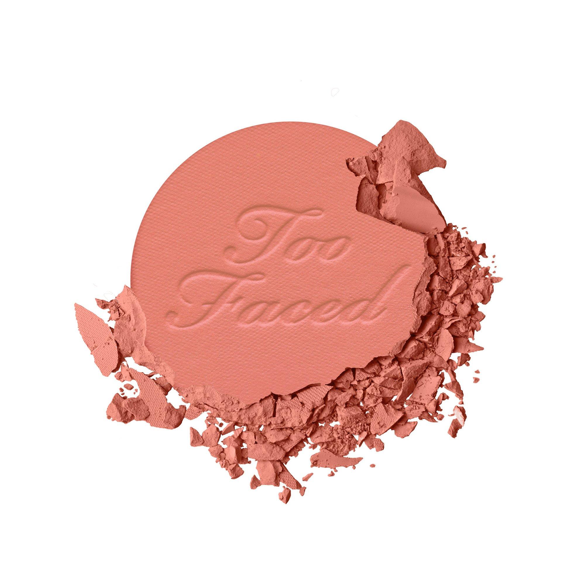 Too Faced  Cloud Crush - Blush Soyeux 