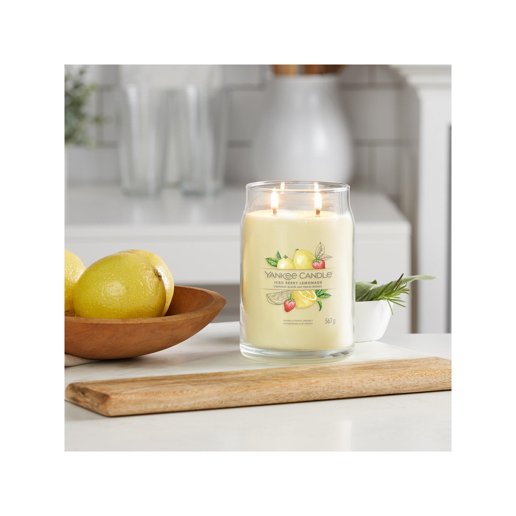 Yankee Candle Signature Duftkerze im Glas Iced Berry Lemonade 