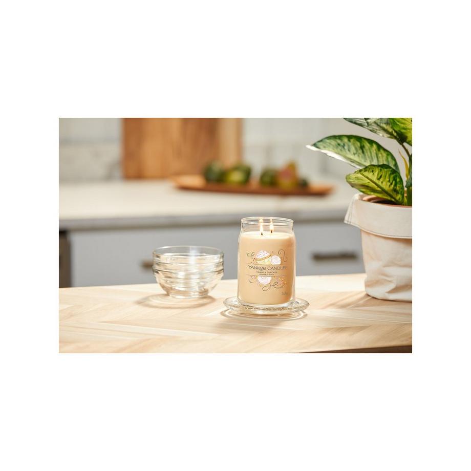 Yankee Candle Signature Duftkerze im Glas Vanilla Cupcake 
