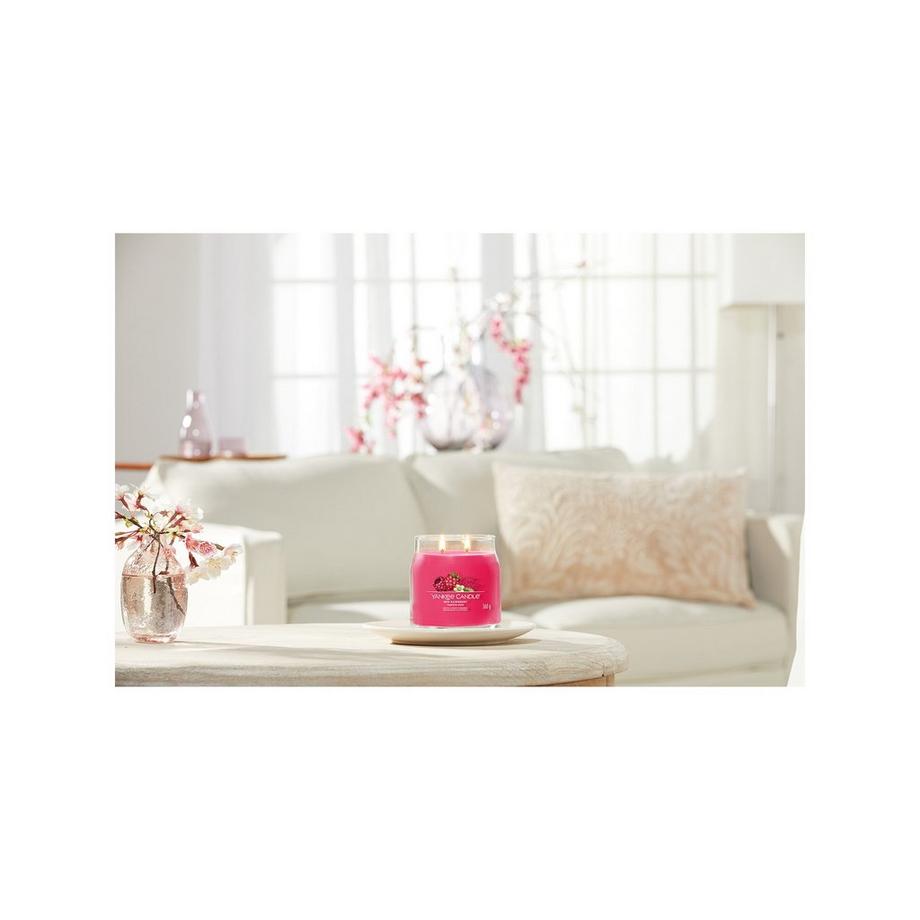 Yankee Candle Signature Duftkerze im Glas Red Raspberry 