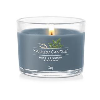 Yankee Candle Signature Candela profumata in vetro Bayside Cedar 