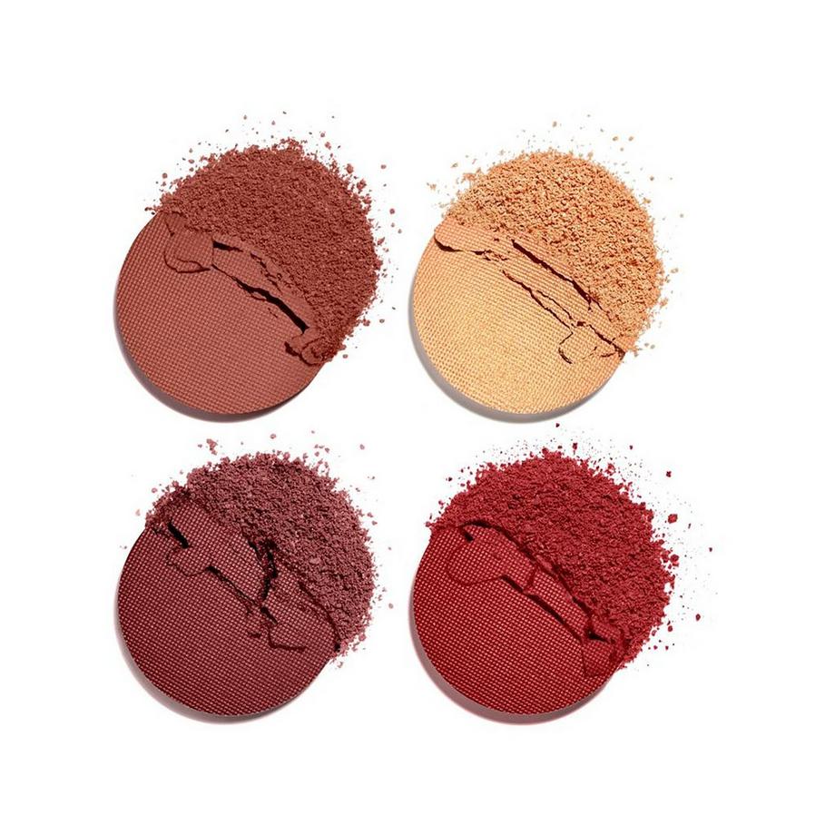 CHANEL CRÉATION EXCLUSIVE LES 4 ROUGES YEUX ET JOUES OMBRES À PAUPIÈRES ET FARDS À JOUES  