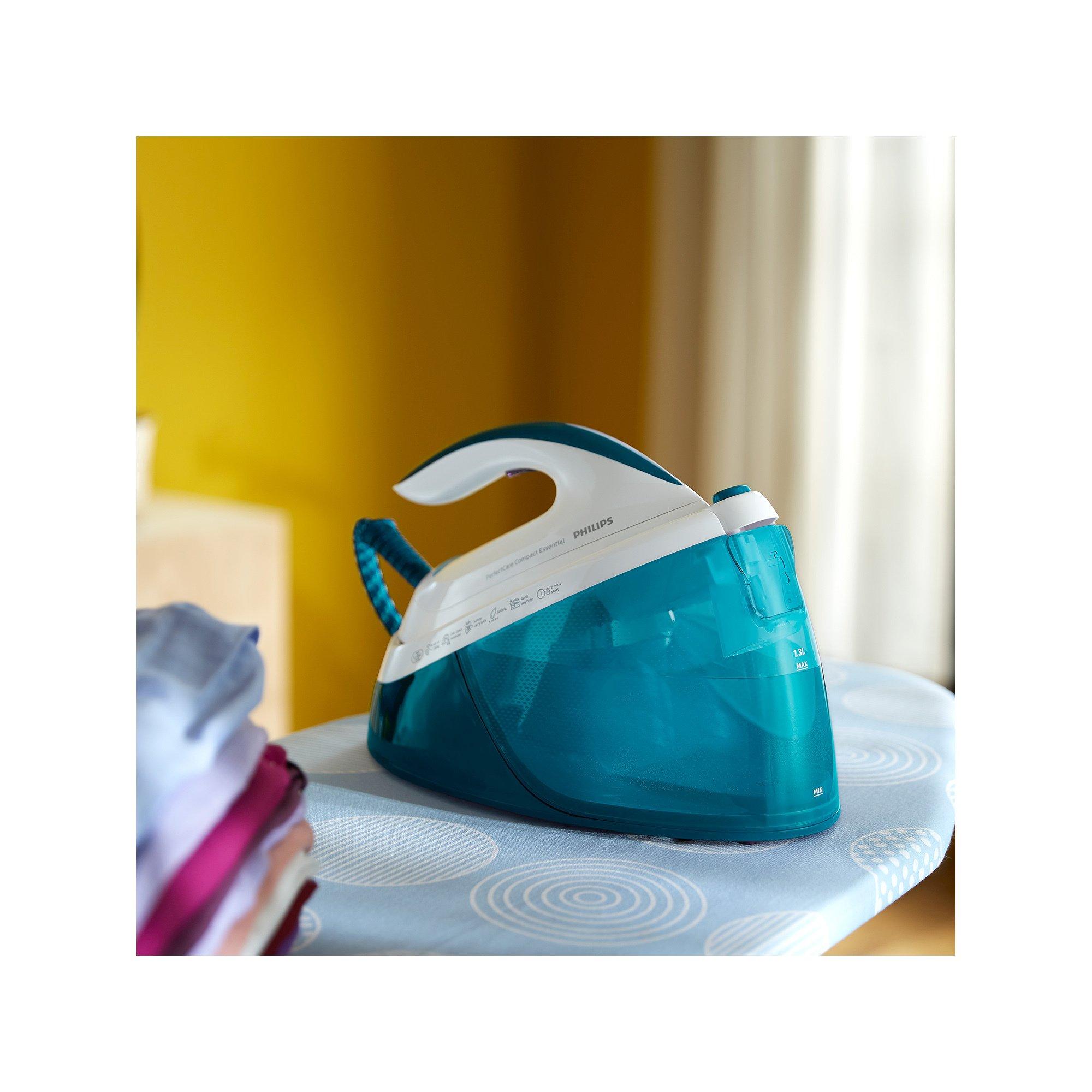 PHILIPS Ferro da stiro con caldaia PerfectCare Compact Essential 