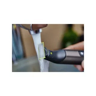 PHILIPS Tondeuse cheveux/barbe OneBlade Pro Face + Body 
