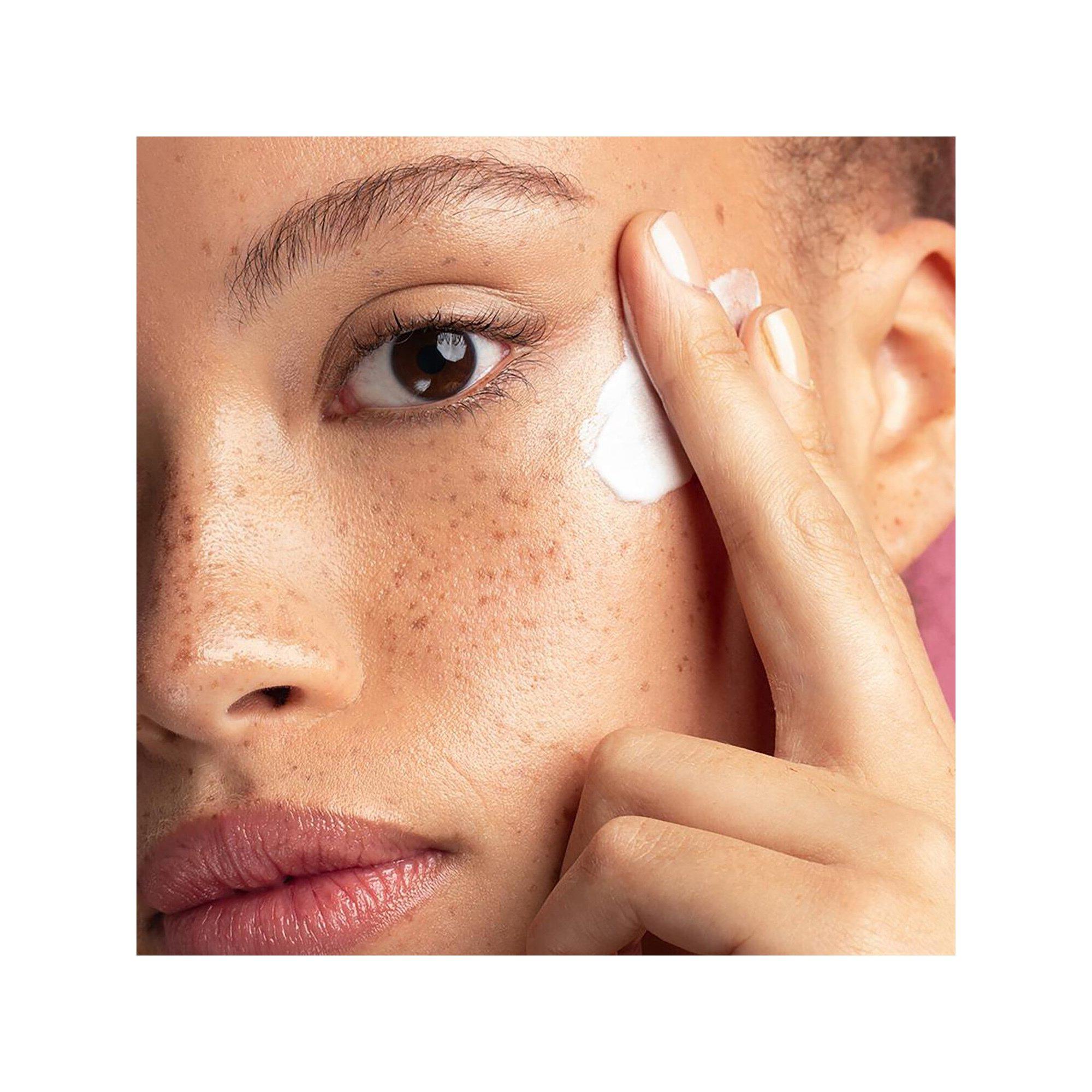 SEASONLY  Crème lumière - Aufhellende Gesichtscreme 