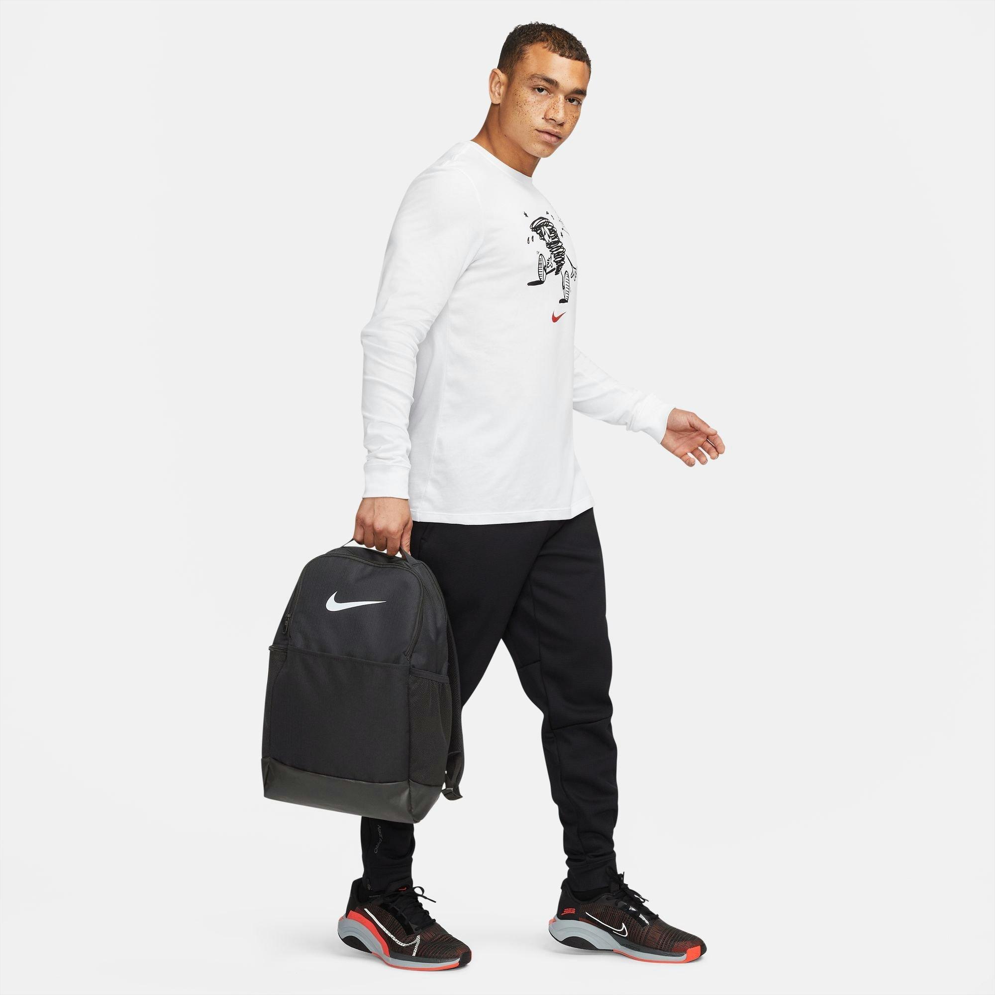 NIKE Brasilia 9.5 Rucksack 