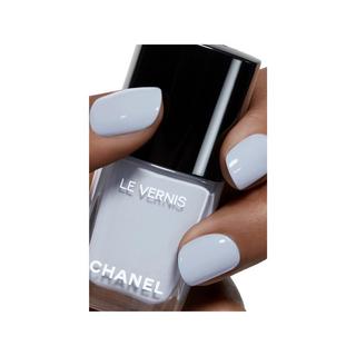 CHANEL LE VERNIS NAGELLACK – FARBE UND GLANZ MIT LANGEM HALT 