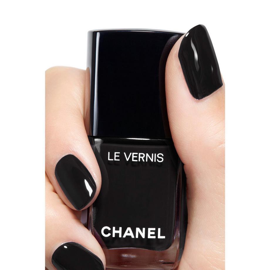 CHANEL LE VERNIS NAGELLACK – FARBE UND GLANZ MIT LANGEM HALT 