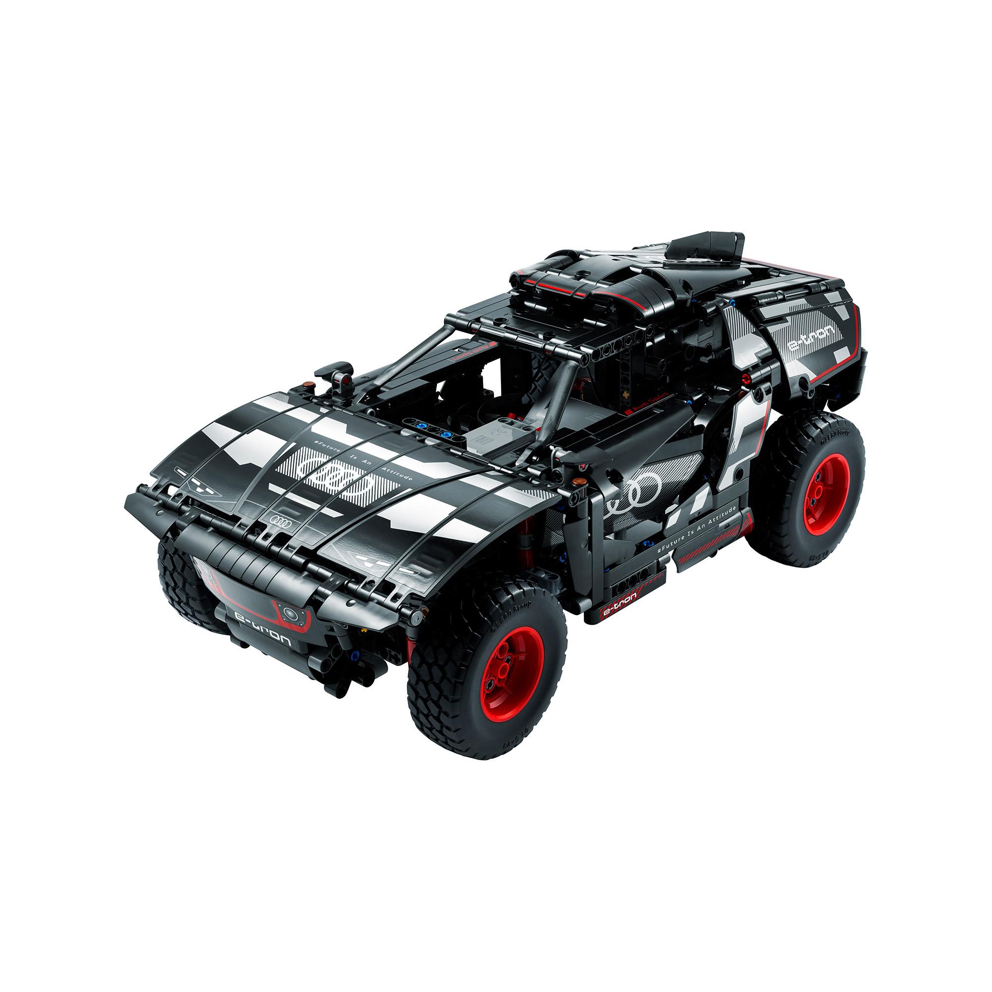 LEGO®  42160 Audi RS Q e-tron 