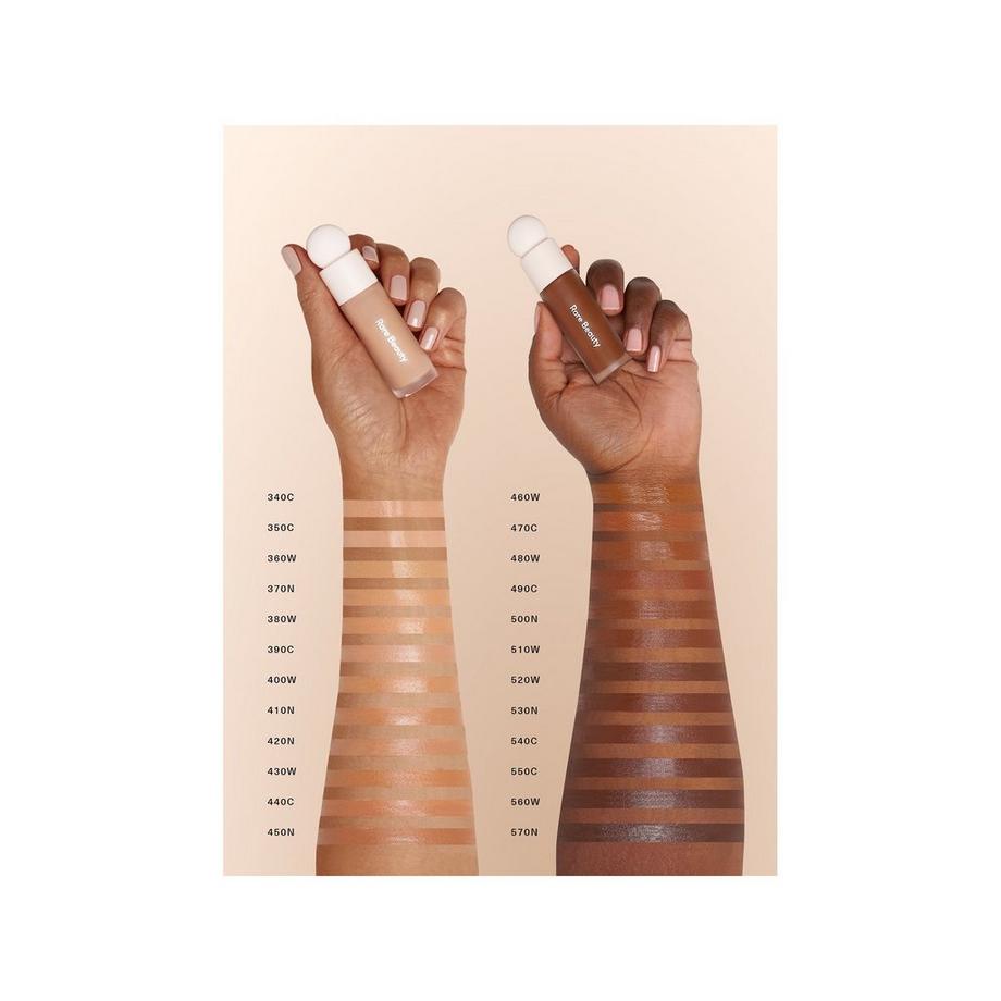 RARE BEAUTY  Liquid Touch - Brightening Concealer 