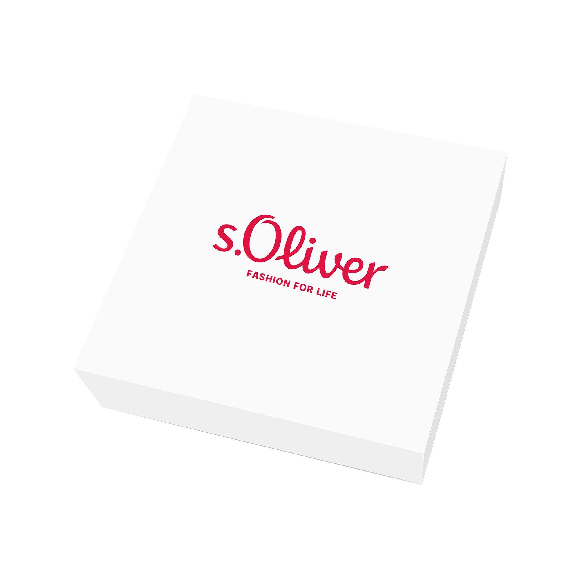 s. Oliver  Collana 