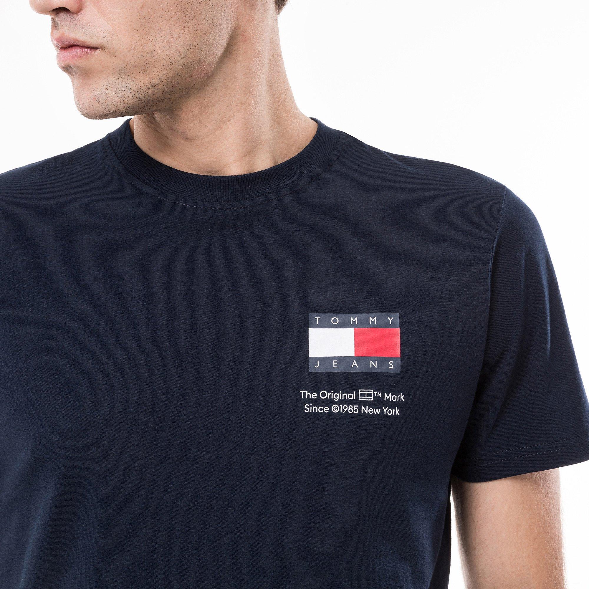 TOMMY JEANS TJM SLIM ESSENTIAL FLAG TEE EXT T-shirt 