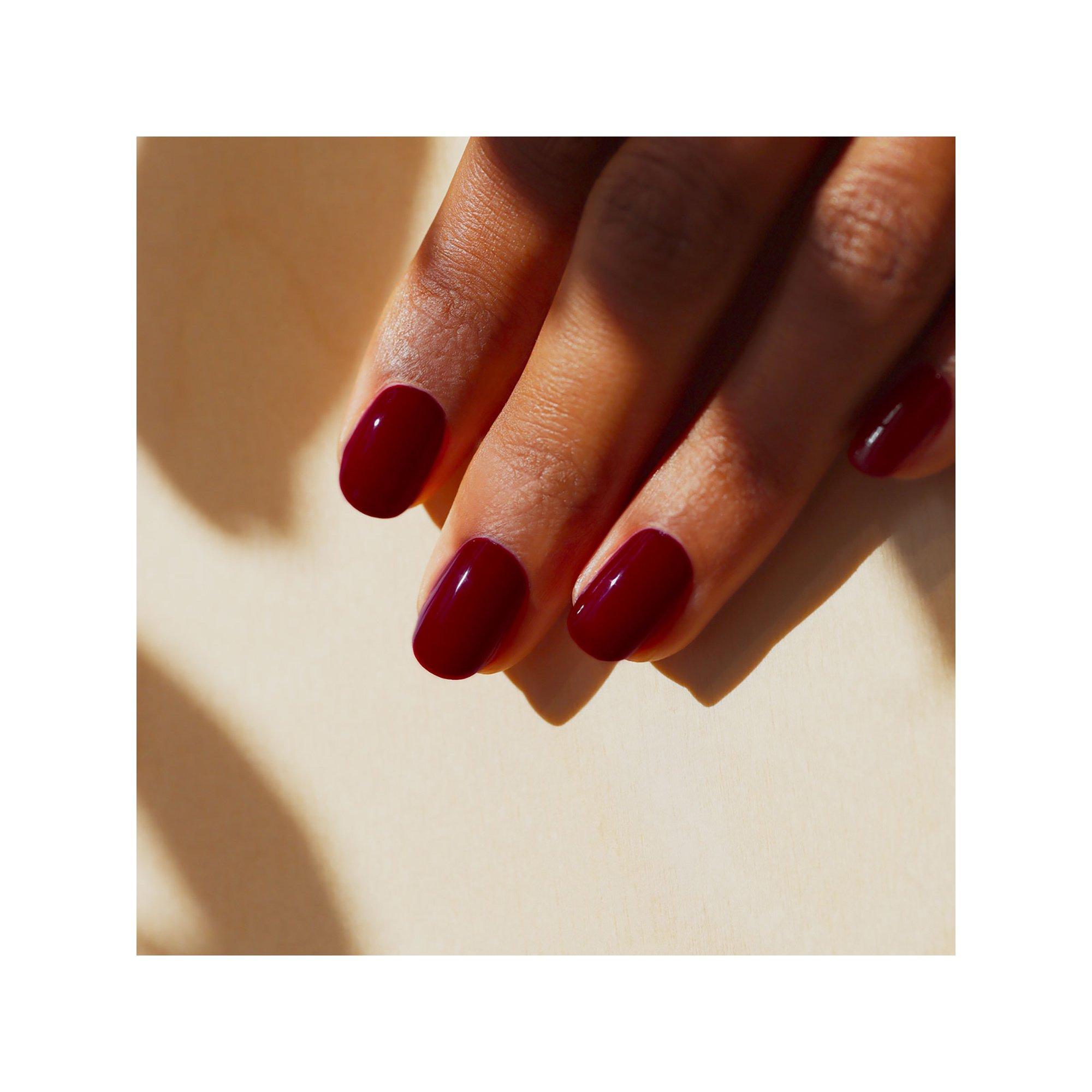 Manucurist  Nagellack Green Flash Dark Pansy (Rouge velours) 