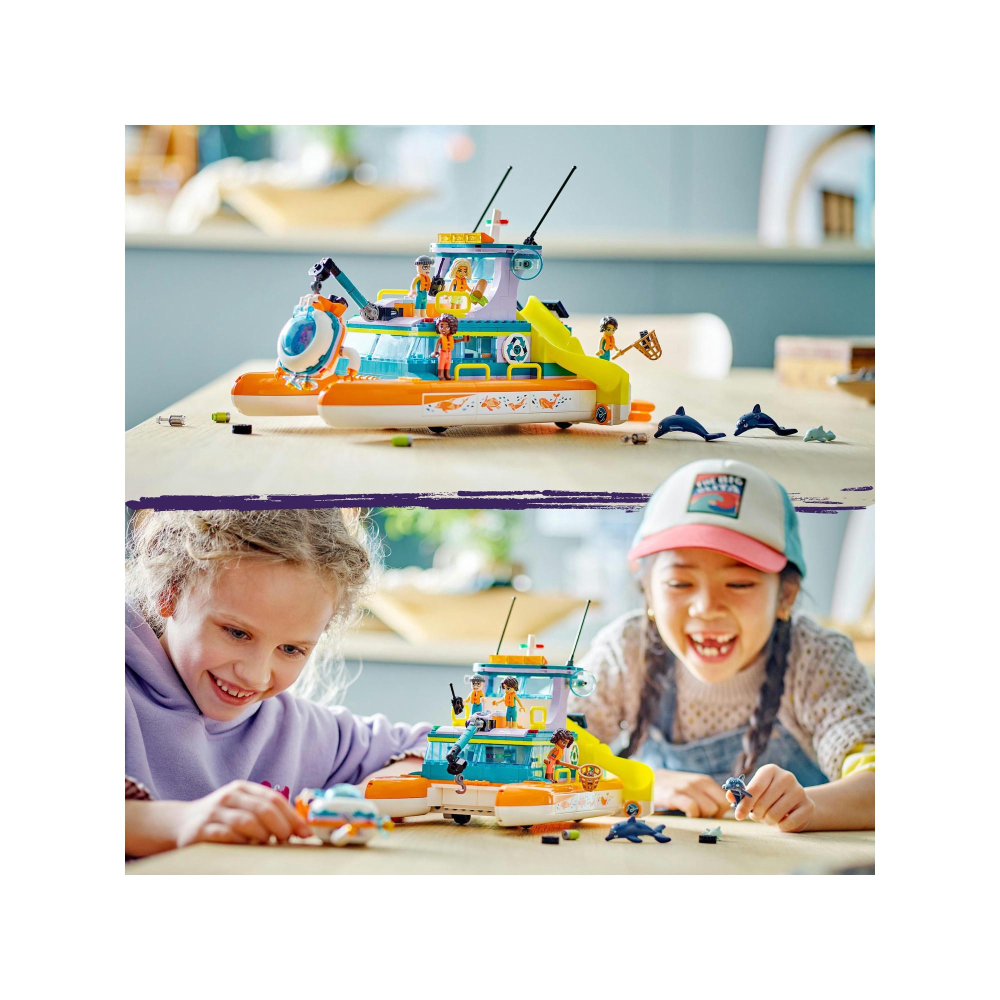 LEGO®  41734 Le bateau de sauvetage en mer 