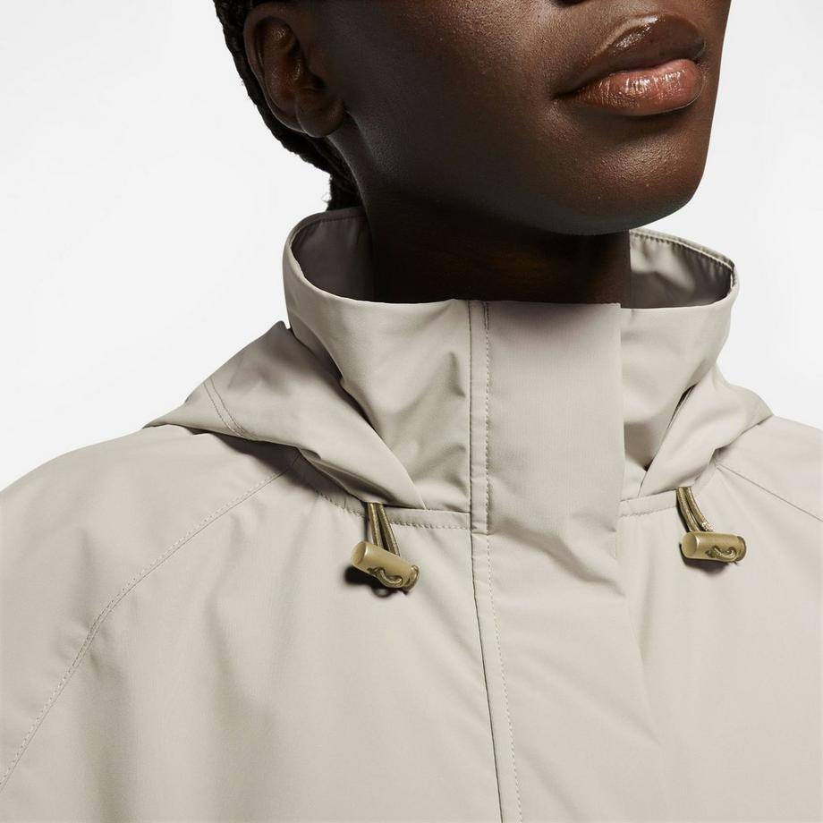 NIKE W NK SWIFT SF JKT Regenjacke mit Kapuze 