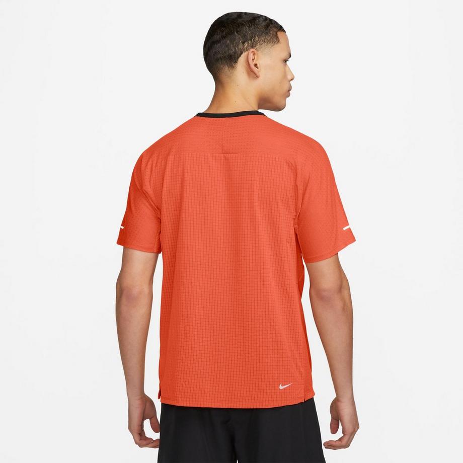 NIKE M NK DF SOLAR CHASE SS TOP T-Shirt, Rundhals, kurzarm 