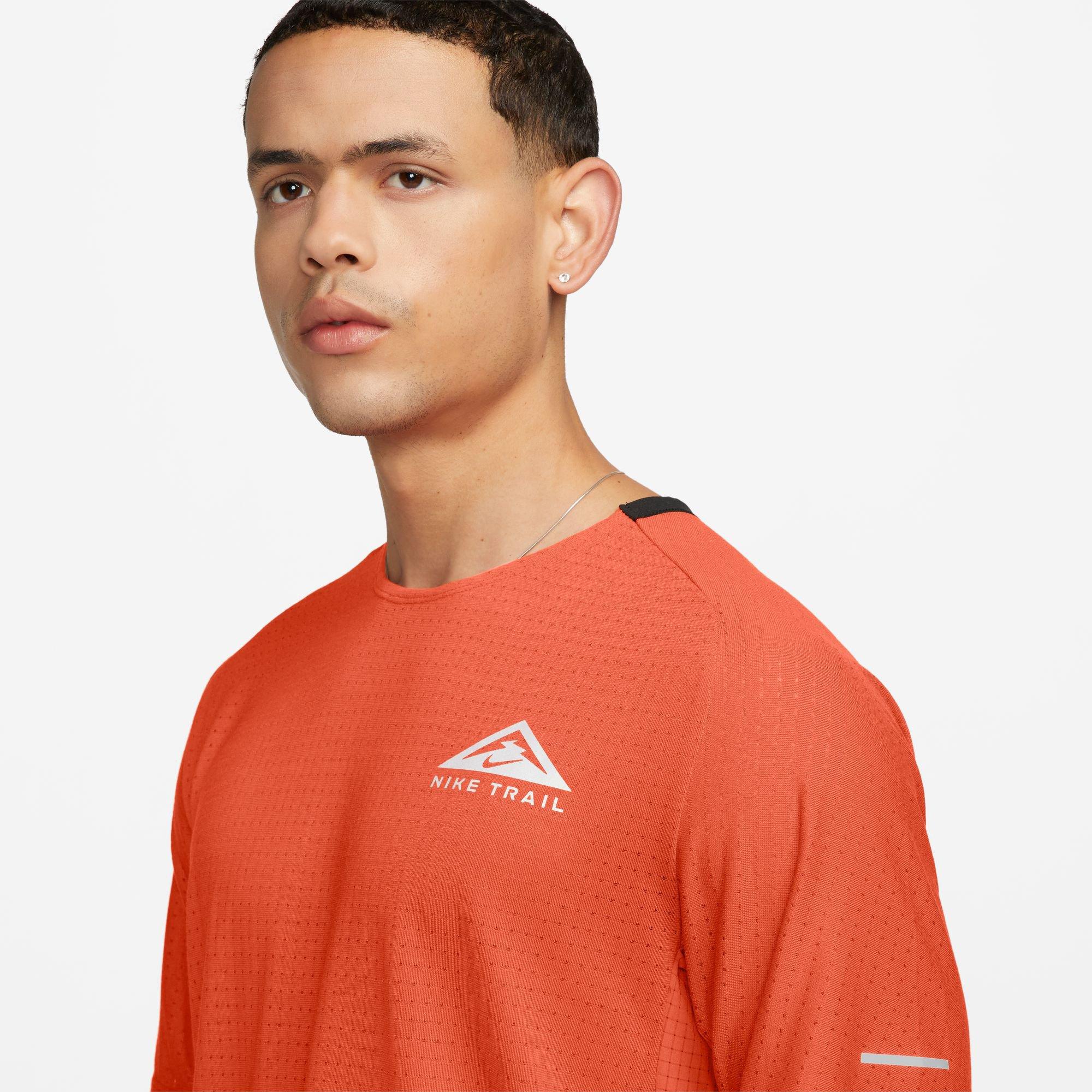 NIKE M NK DF SOLAR CHASE SS TOP T-shirt, col rond, manches courtes 