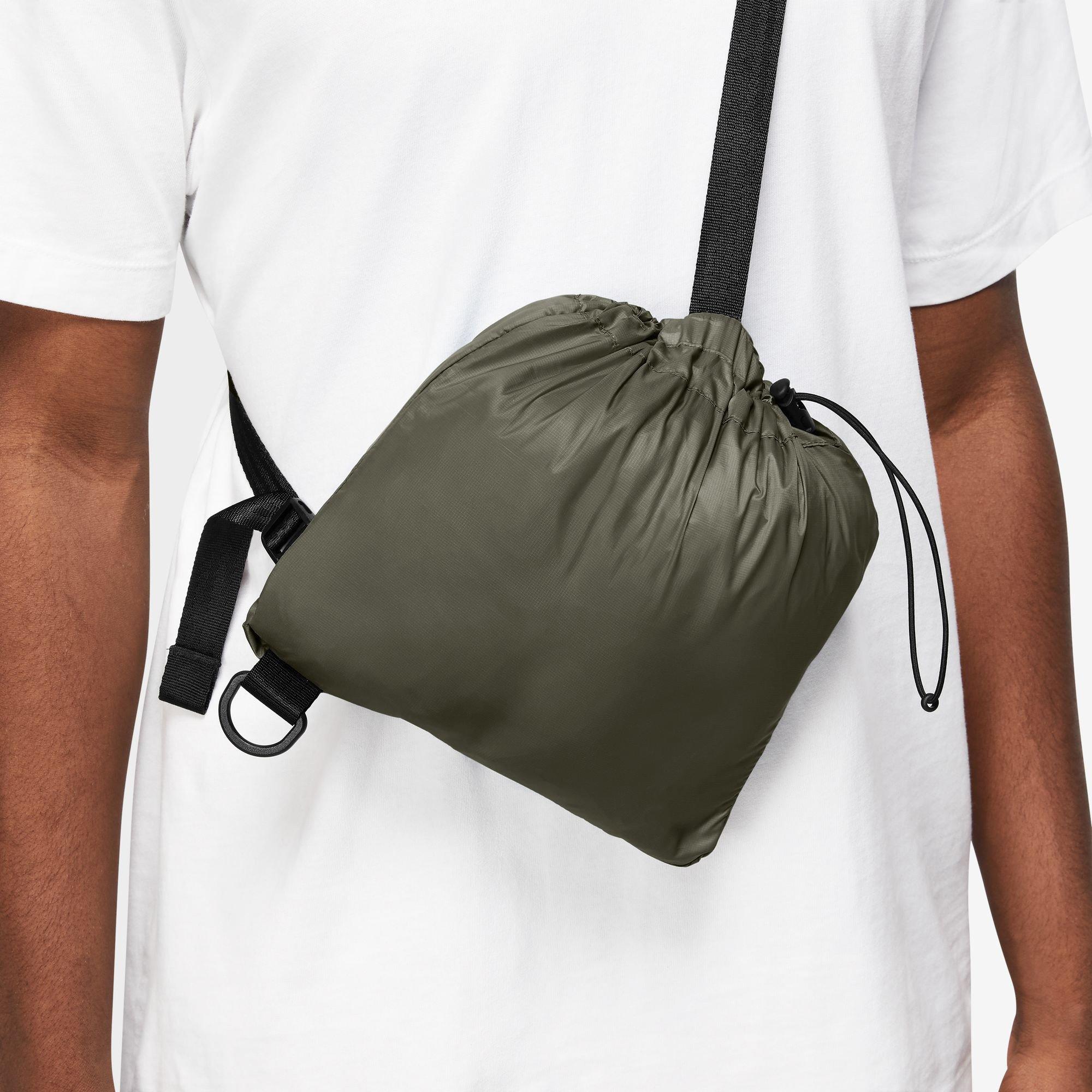 NIKE M NK TCH WVN N24 LND PKBL JKT Giacca impermeabile con cappuccio 